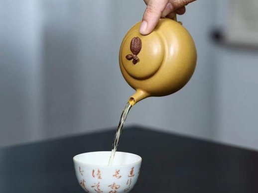 『佛手』宜兴紫砂壶 黄金段